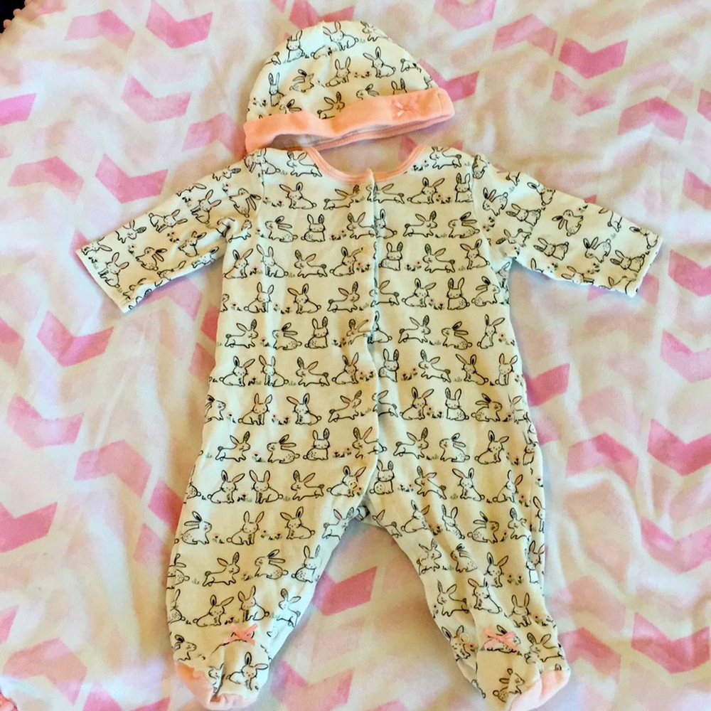 🔥Little Me 6 month set of 2 Bunny & flowers footies w/1 Beanie